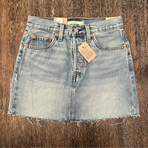 Levi’s Jean ICON SKIRT New w/ Tags